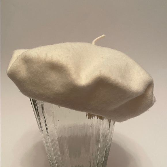 Parkhurst Accessories - 100% WOOL PARKHURST Cream Beret Classic Elegant French Avant Garde Classy Preppy